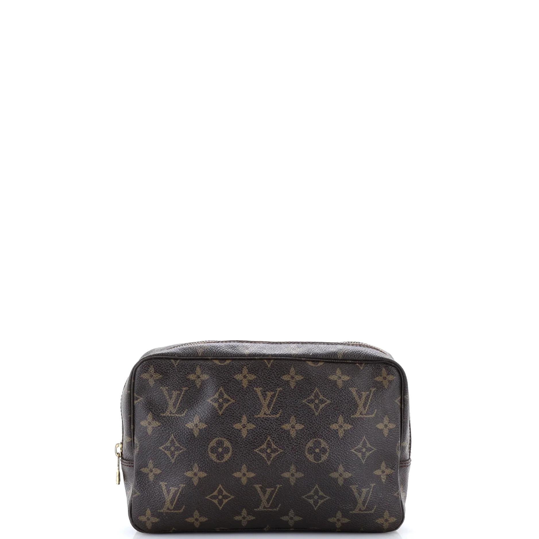 Cloth vanity case