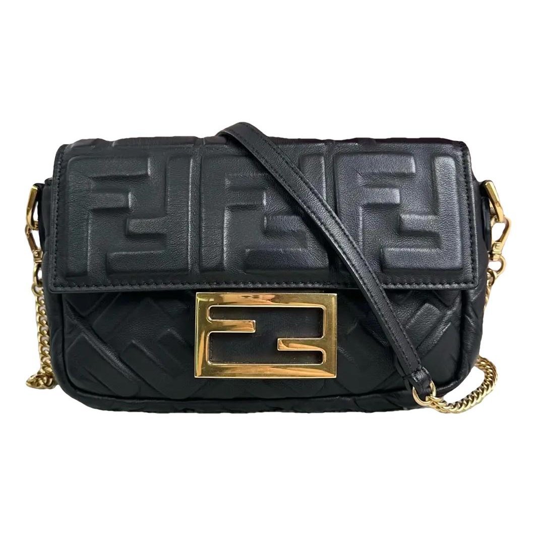 Baguette leather crossbody bag