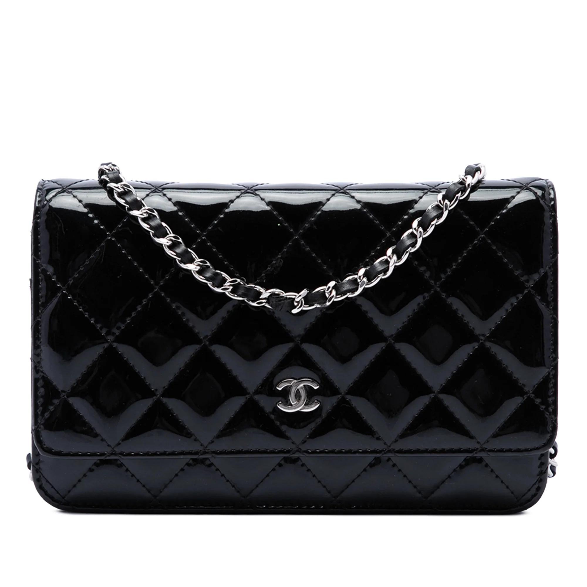 Wallet On Chain Timeless/Classique patent leather handbag