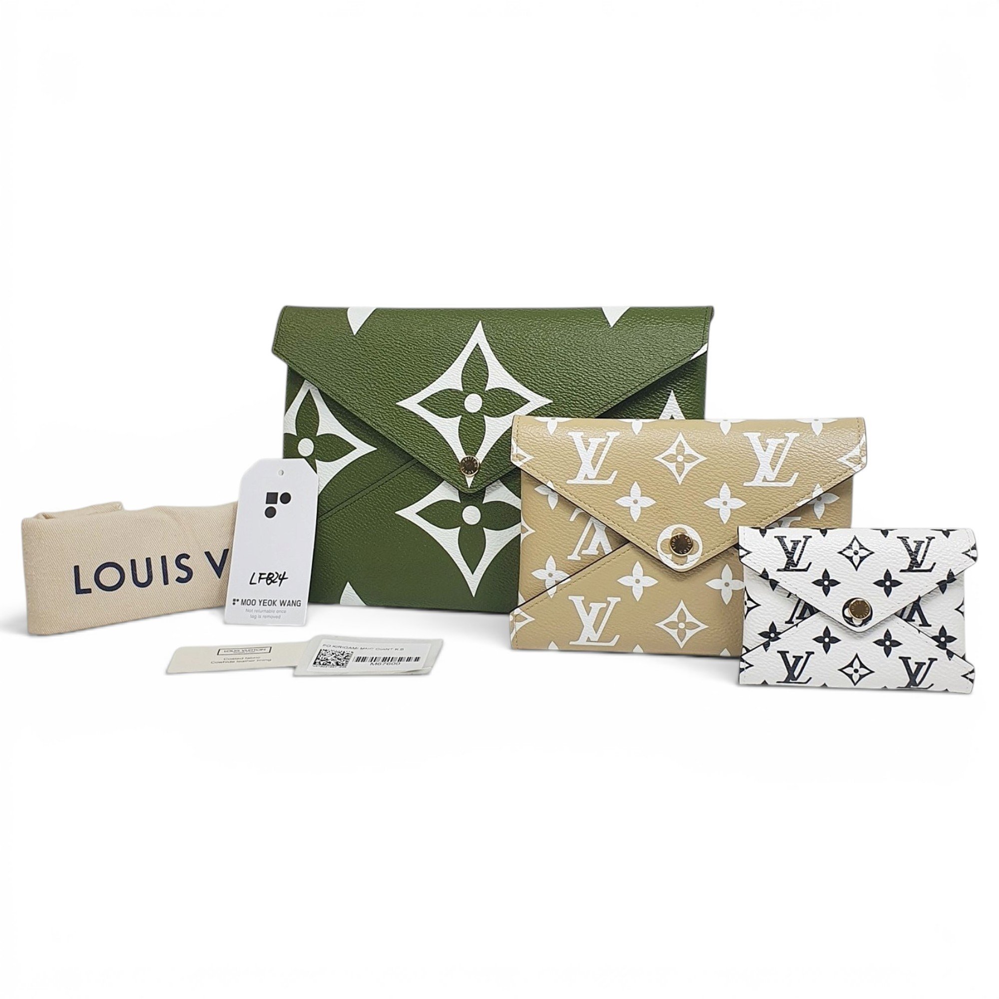 Leather clutch bag