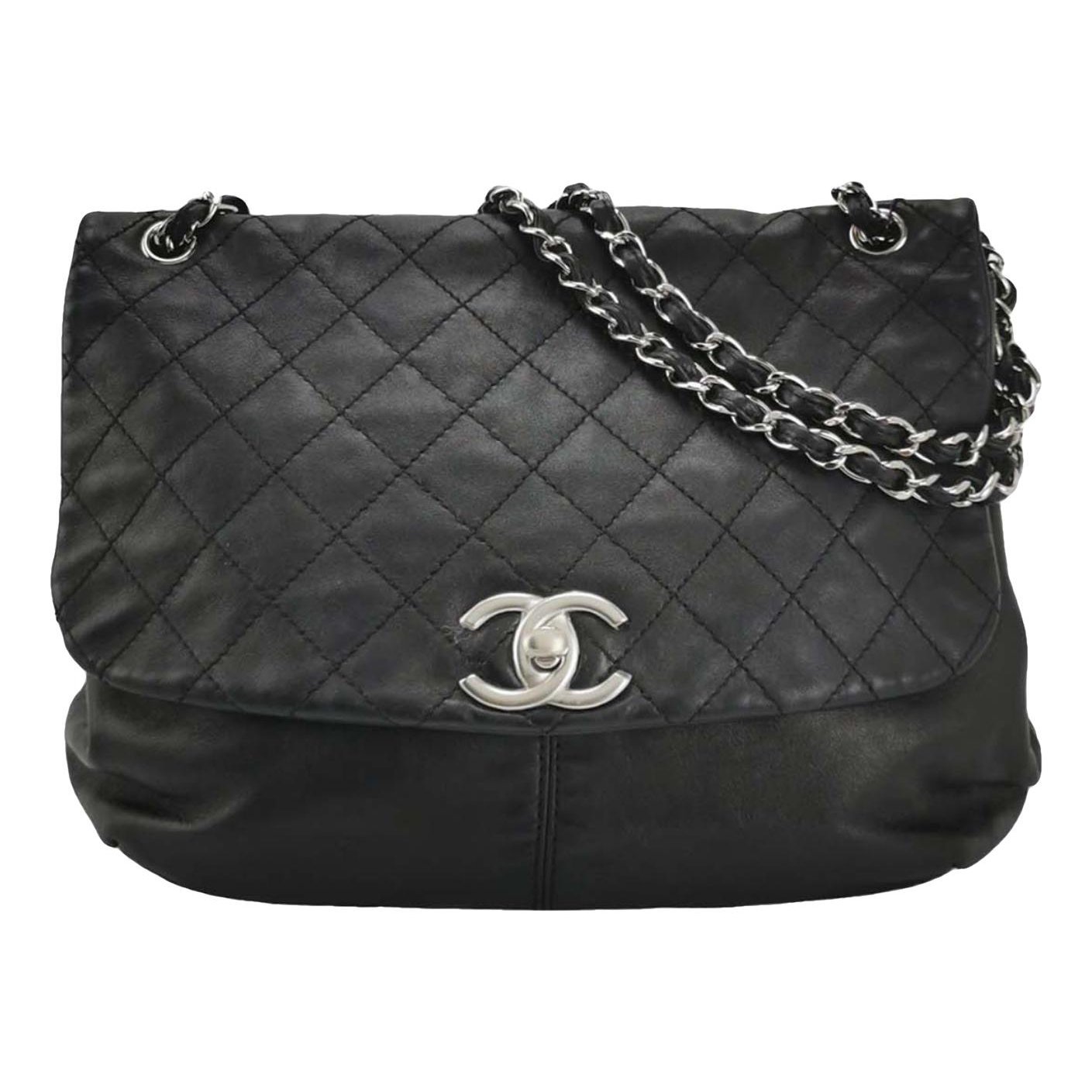 Timeless/Classique leather crossbody bag