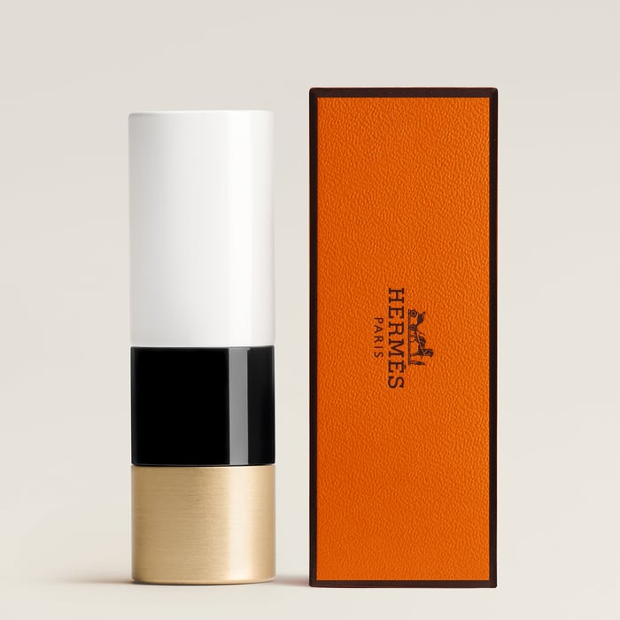 75 – rouge Amazone Matte Lipstick, Engraved Limited Edition, Rouge Amazone