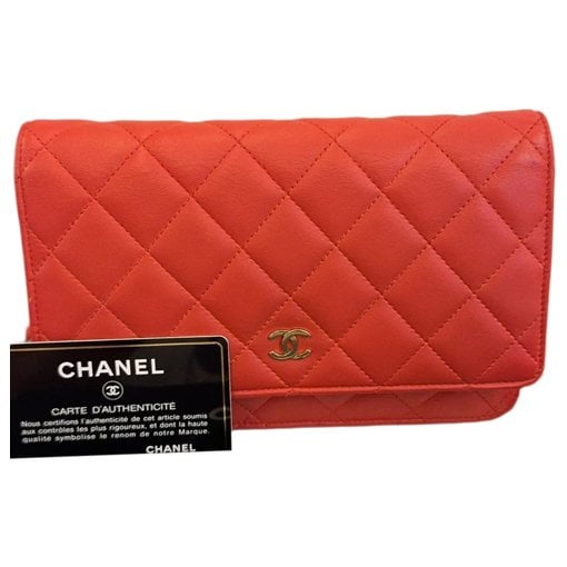 Wallet On Chain leather crossbody bag