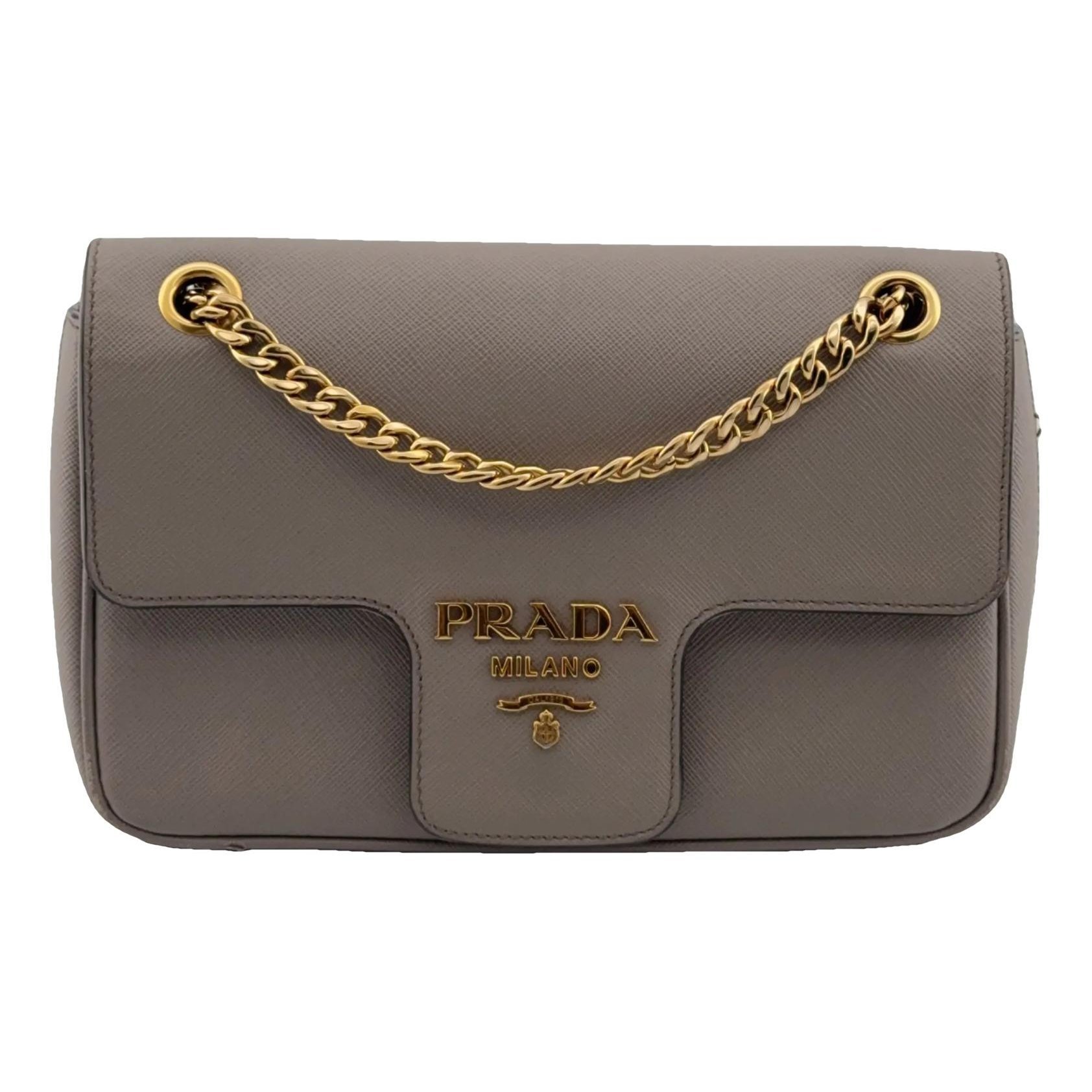 Diagramme leather crossbody bag