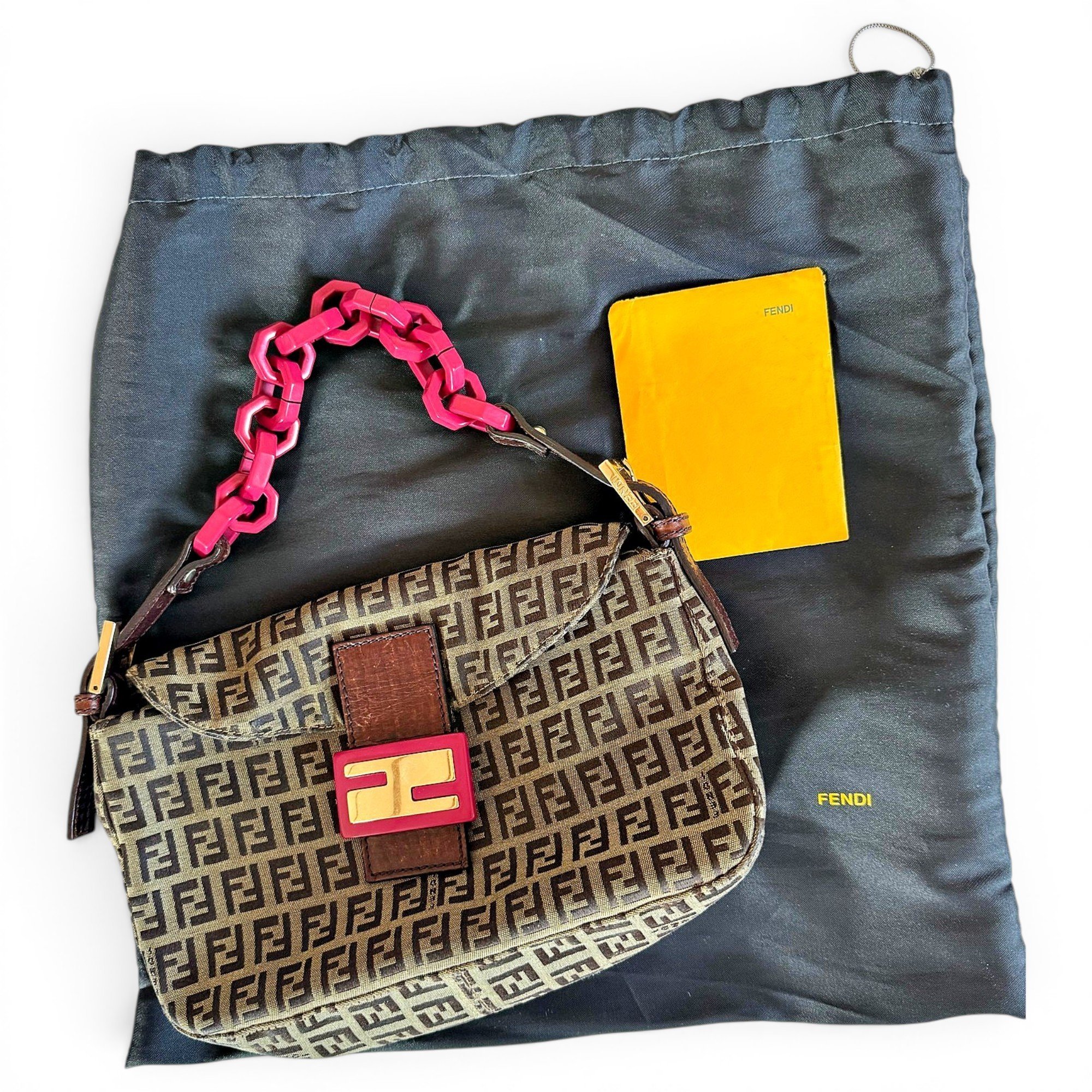 Baguette cloth handbag
