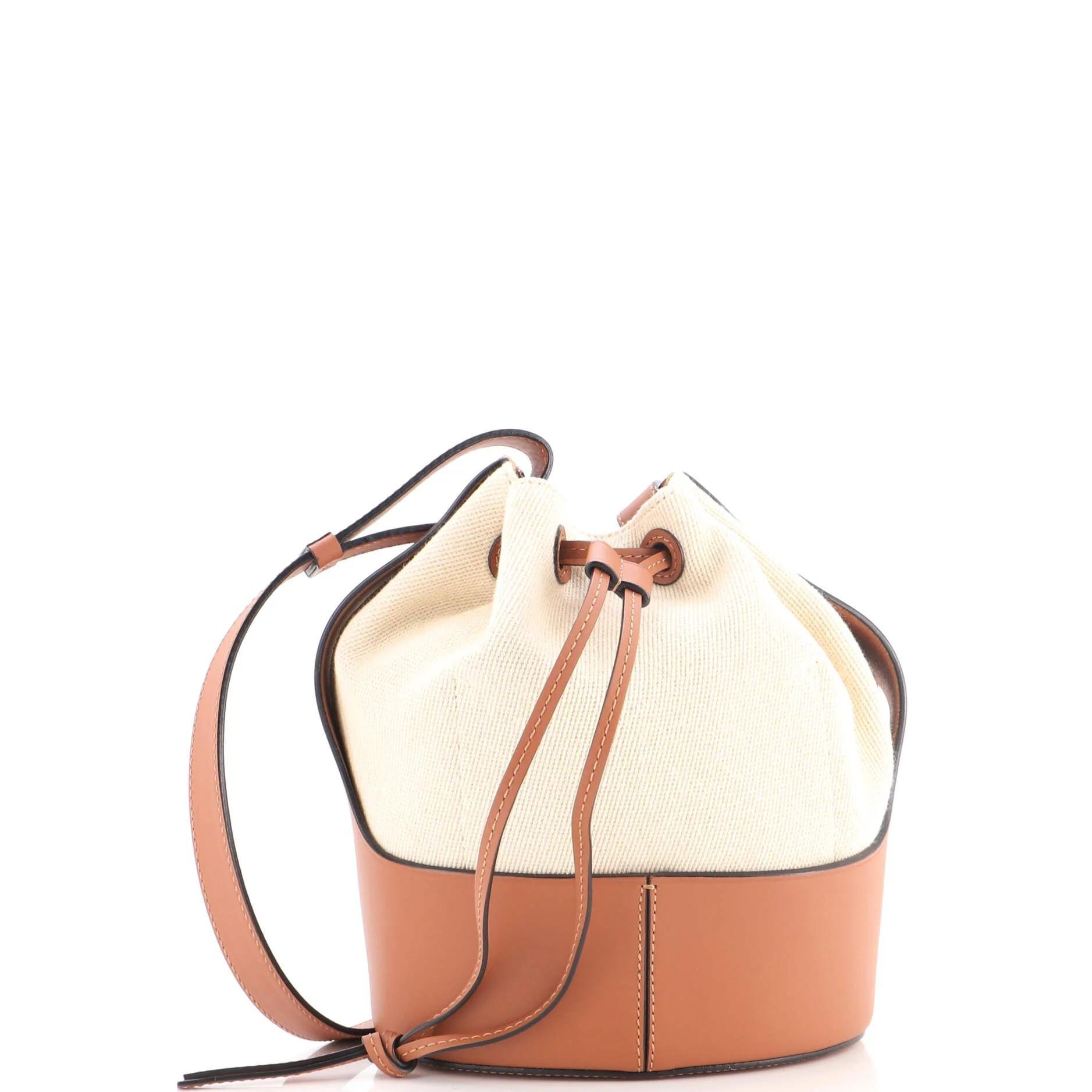 Balloon leather handbag