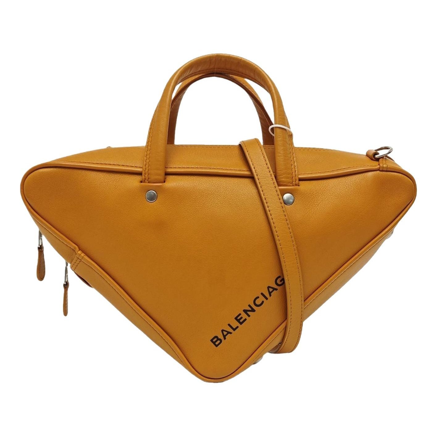 Triangle leather handbag