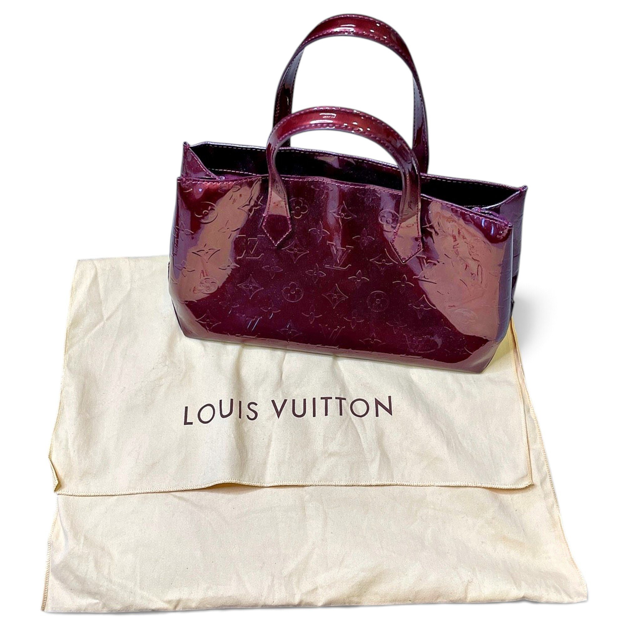 Patent leather handbag