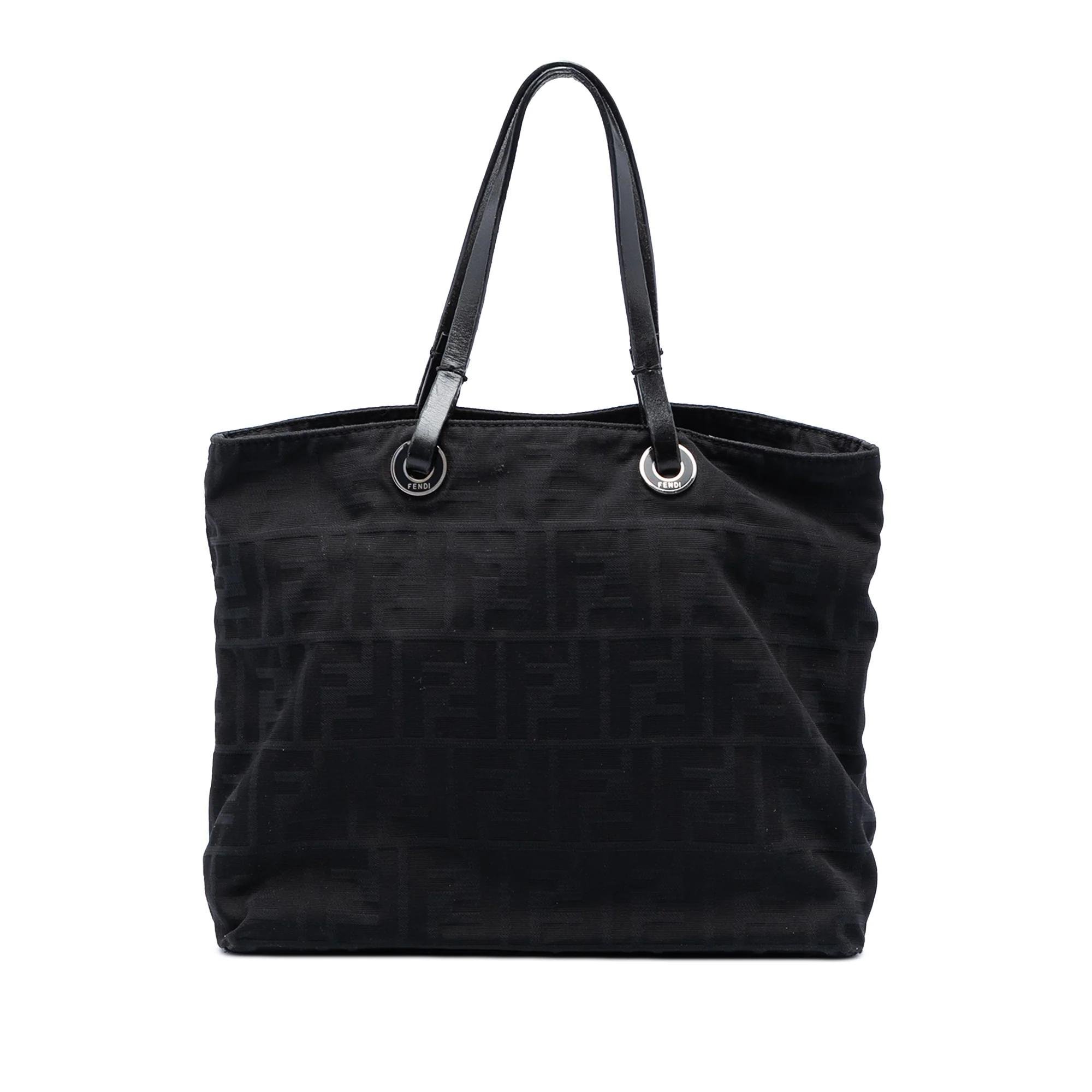 Pocket leather tote