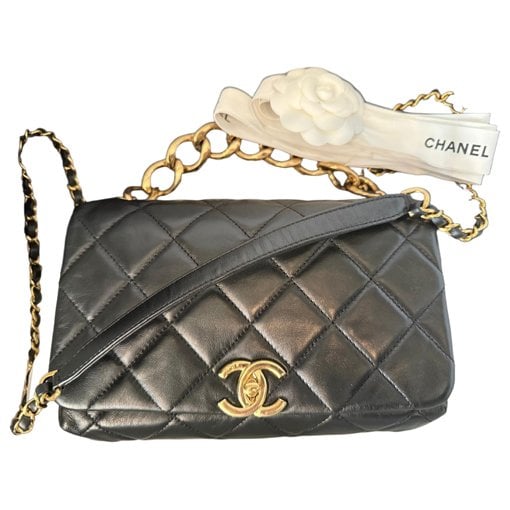 Chanel 19 leather crossbody bag