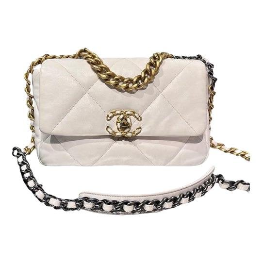 Chanel 19 leather handbag