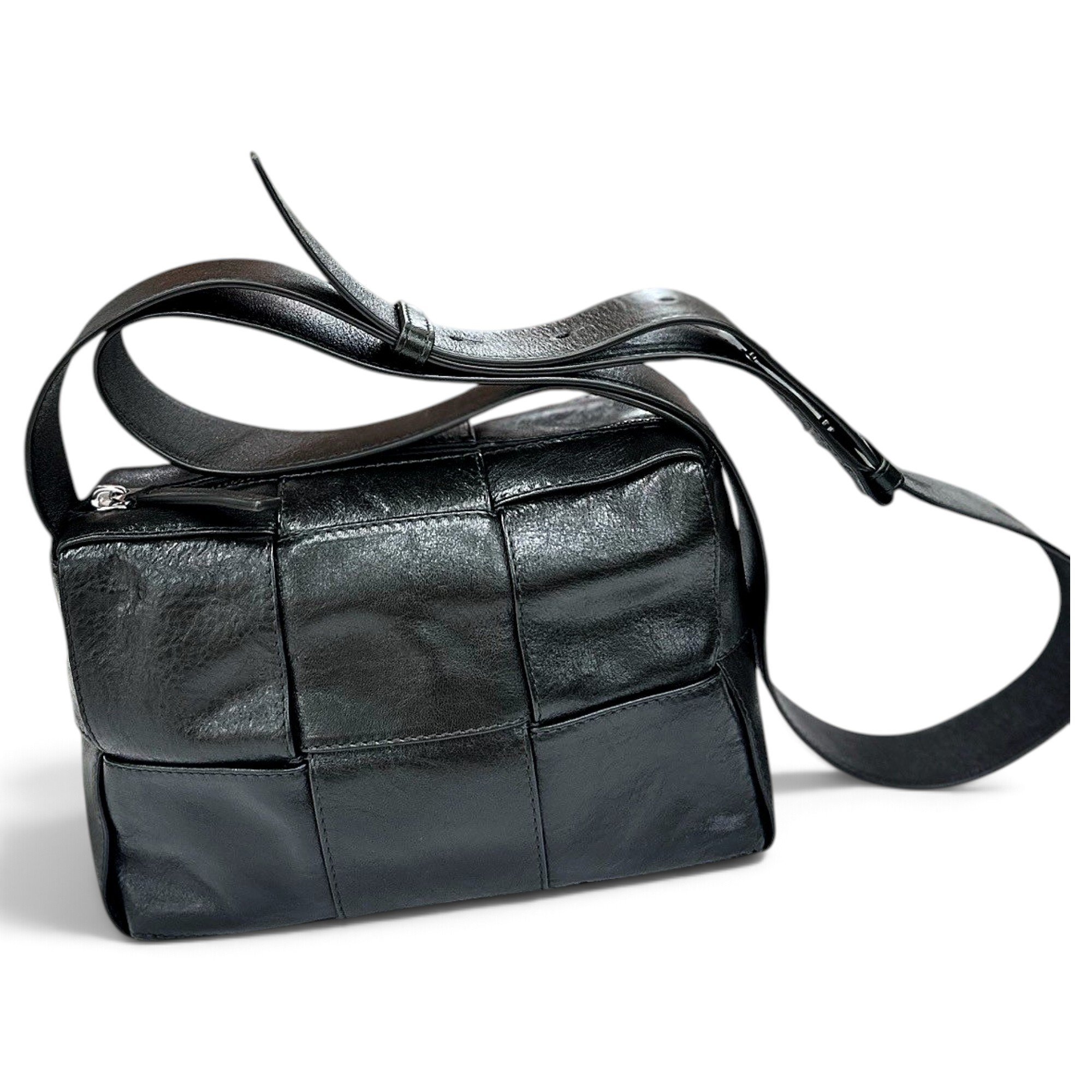 Cassette leather crossbody bag