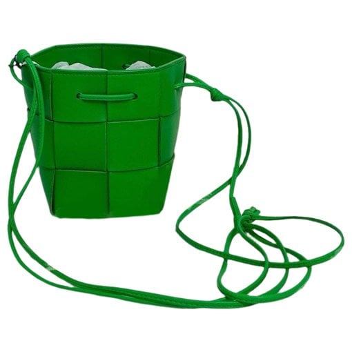 Cassette Bucket leather handbag