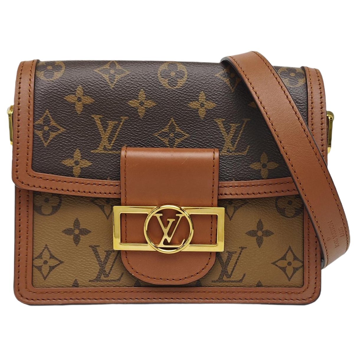 Dauphine leather handbag