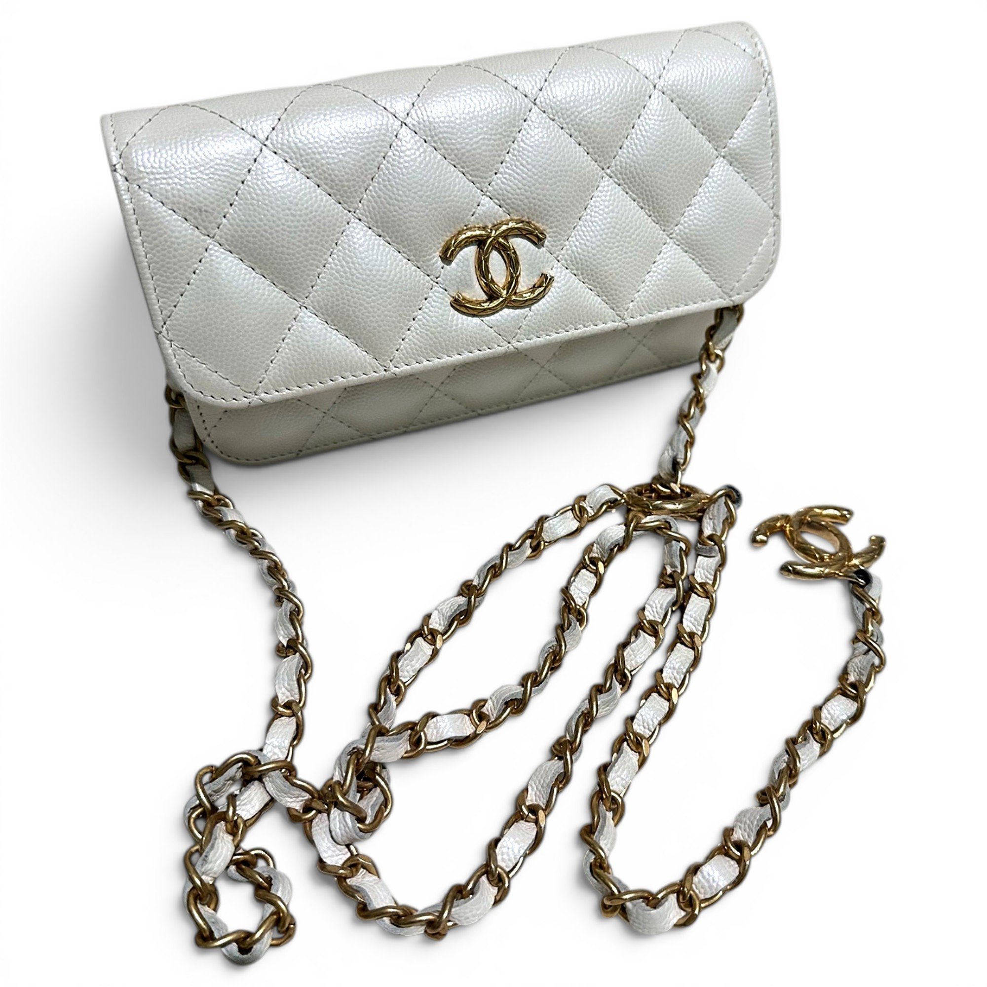 Wallet On Chain Timeless/Classique leather crossbody bag