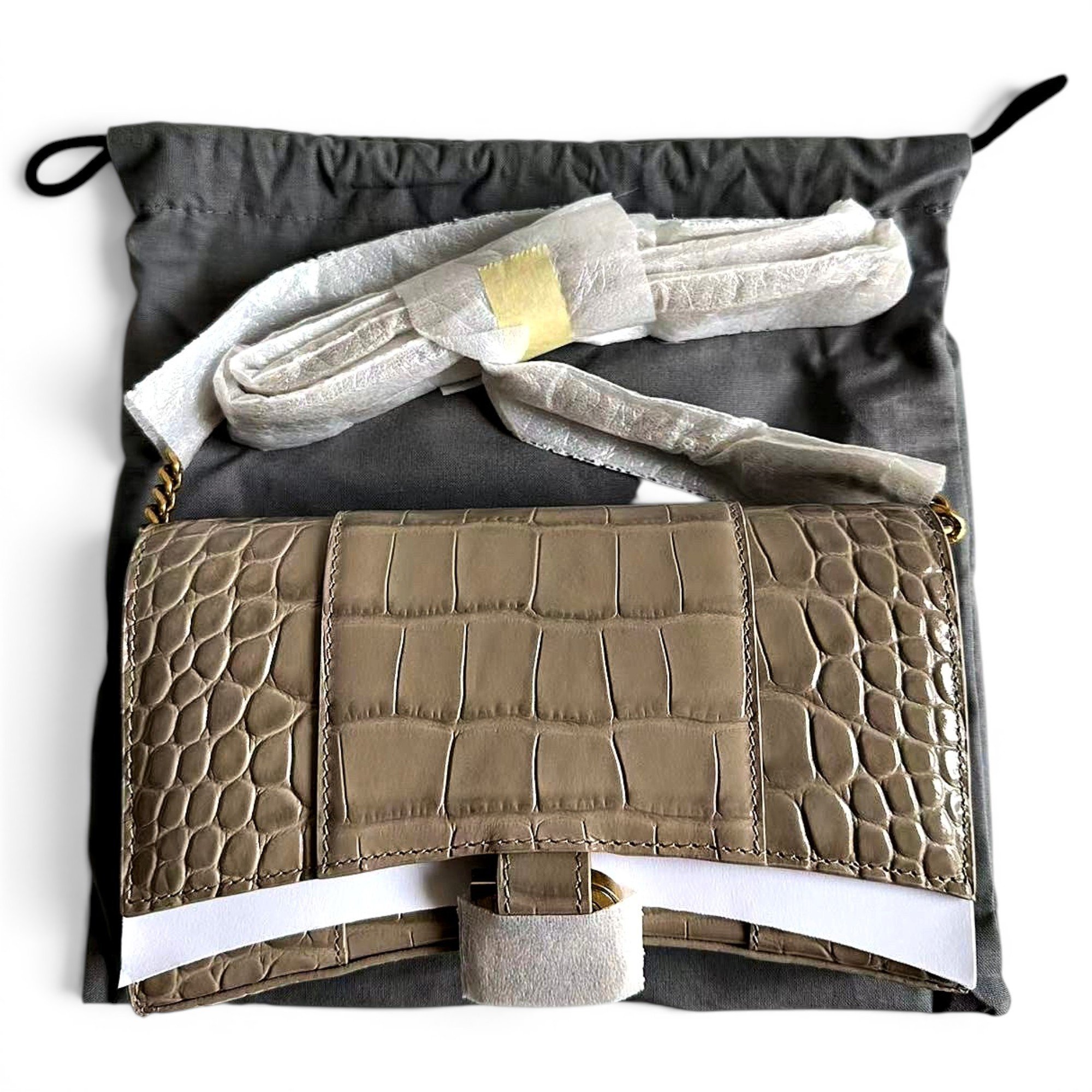 Downtown Chain leather handbag