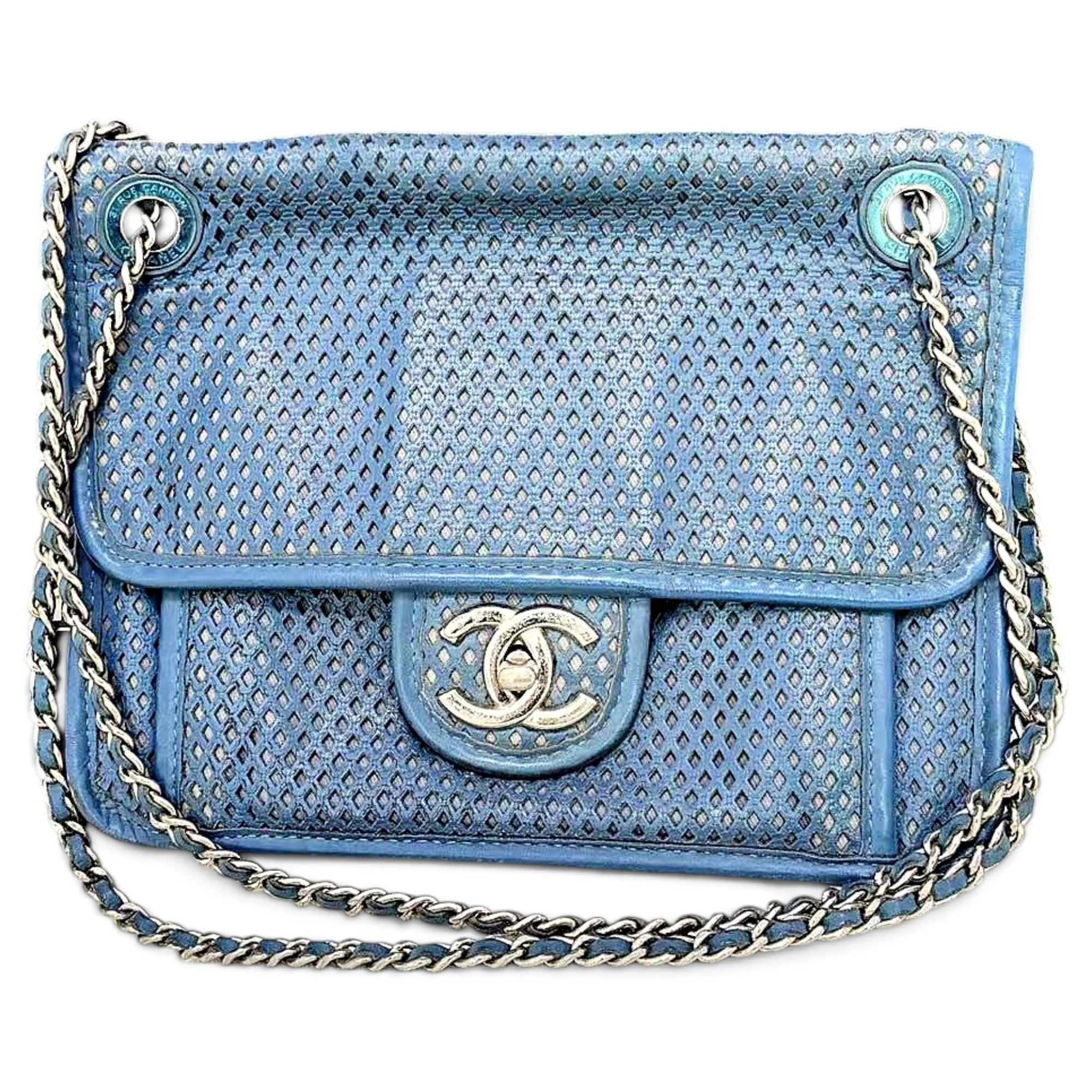 Timeless/Classique leather crossbody bag
