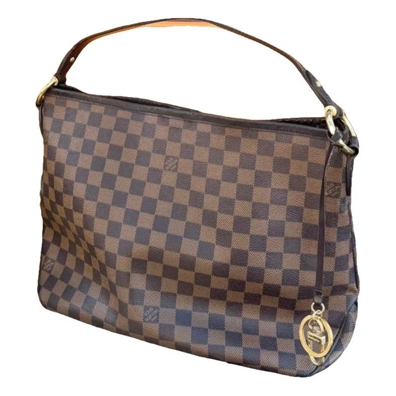 Delightful leather handbag