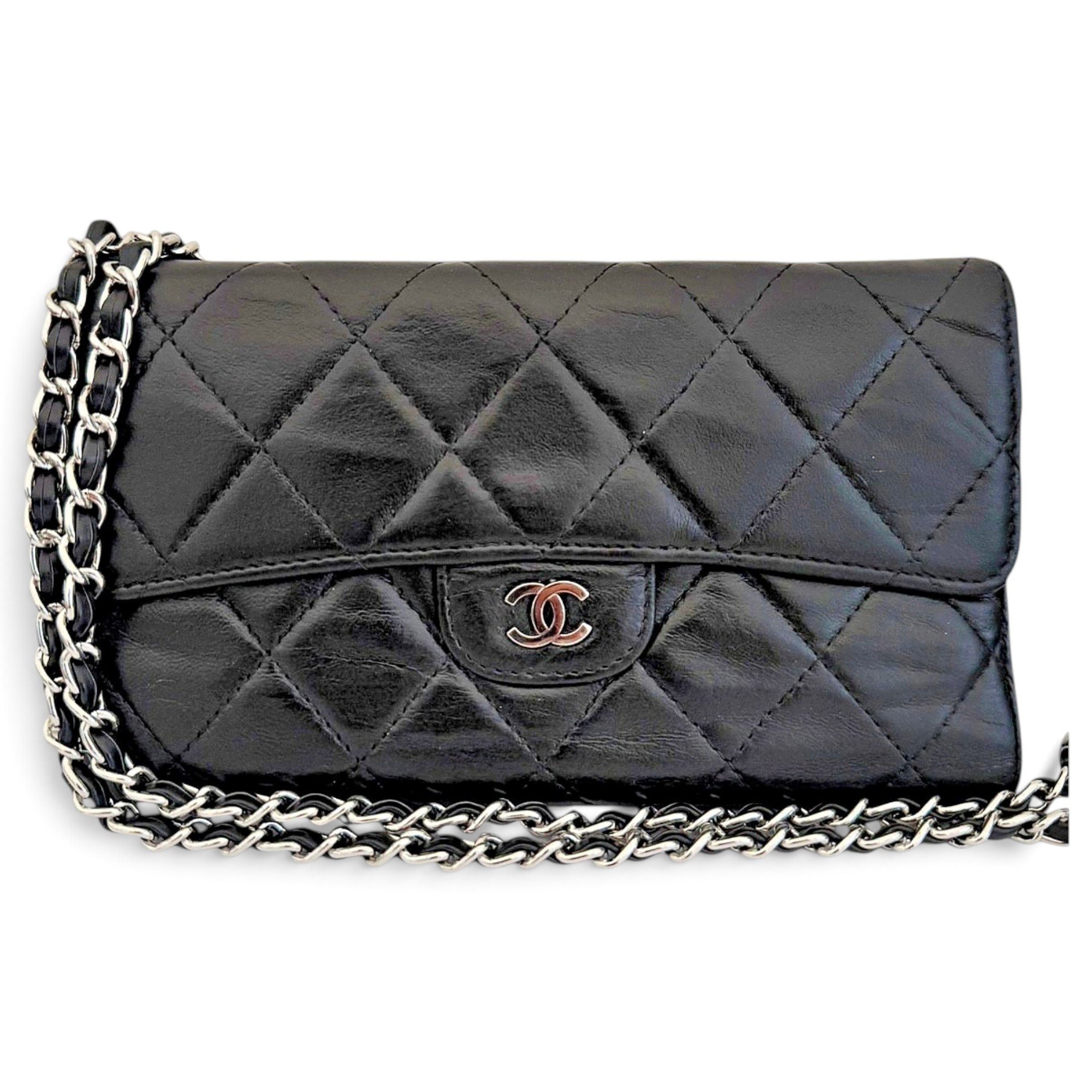 Wallet On Chain Timeless/Classique leather crossbody bag