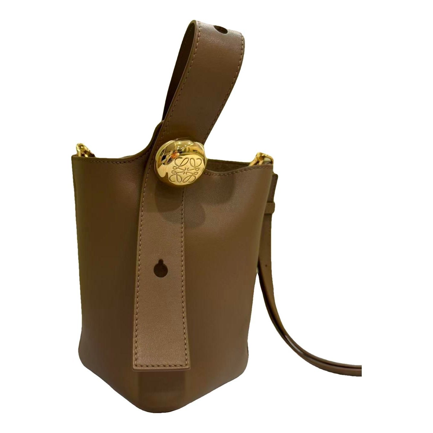 Pebble leather handbag