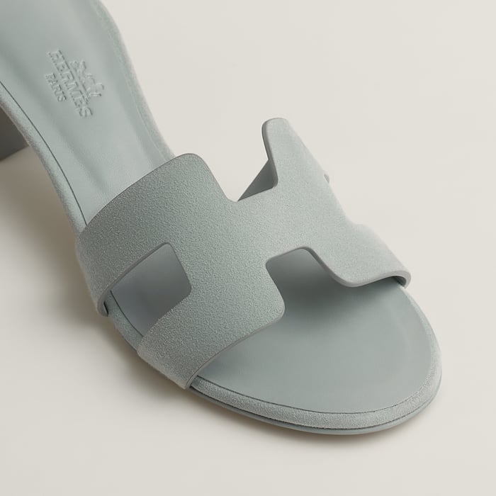 Gris Nuage Oasis Sandal