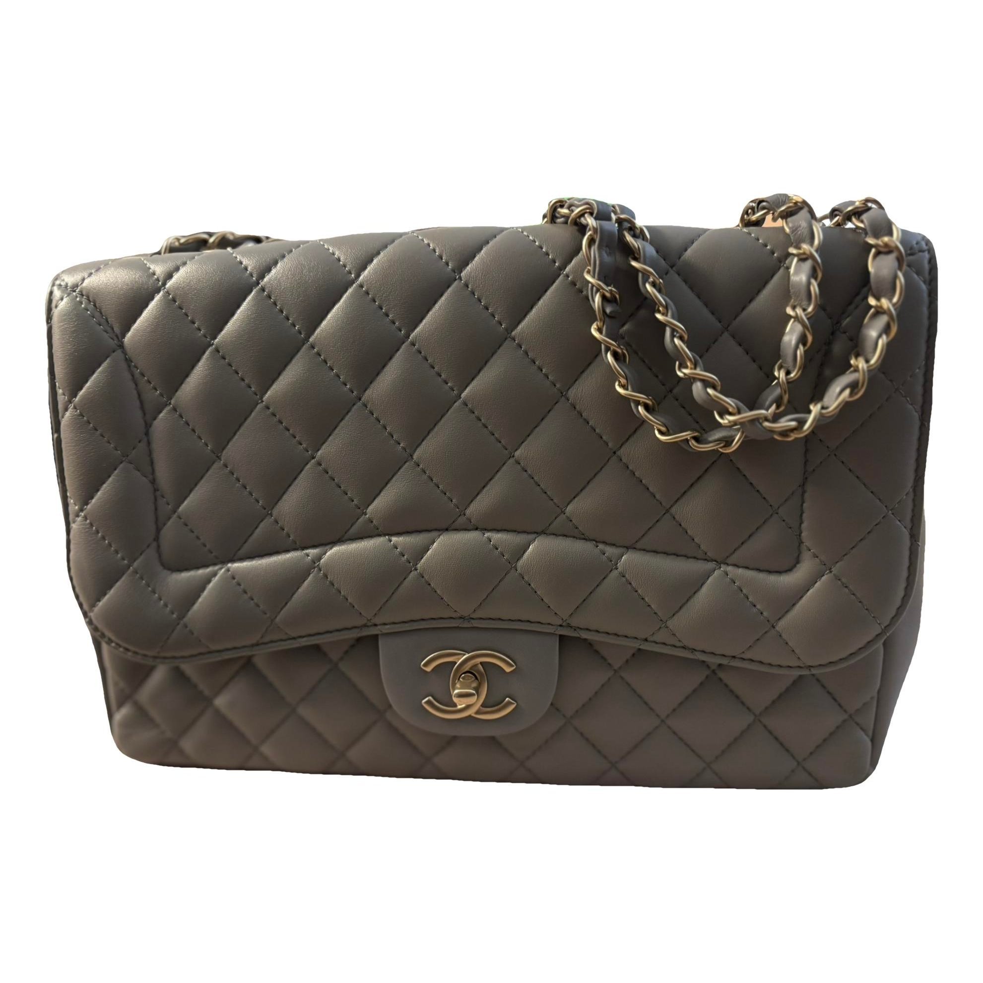 Chanel Timeless/Classique leather crossbody bag
