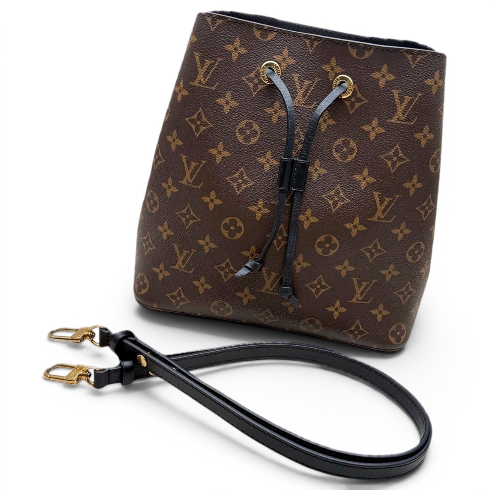 NéoNoé leather handbag