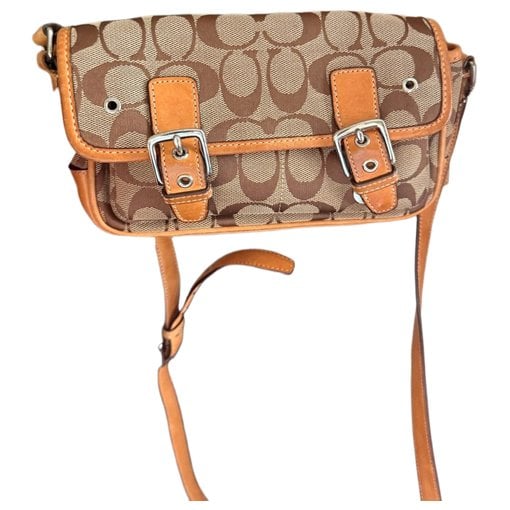 Leather crossbody bag