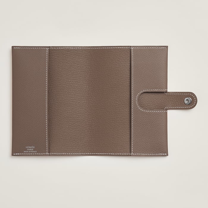 Étoupe R.M.S Passport Holder
