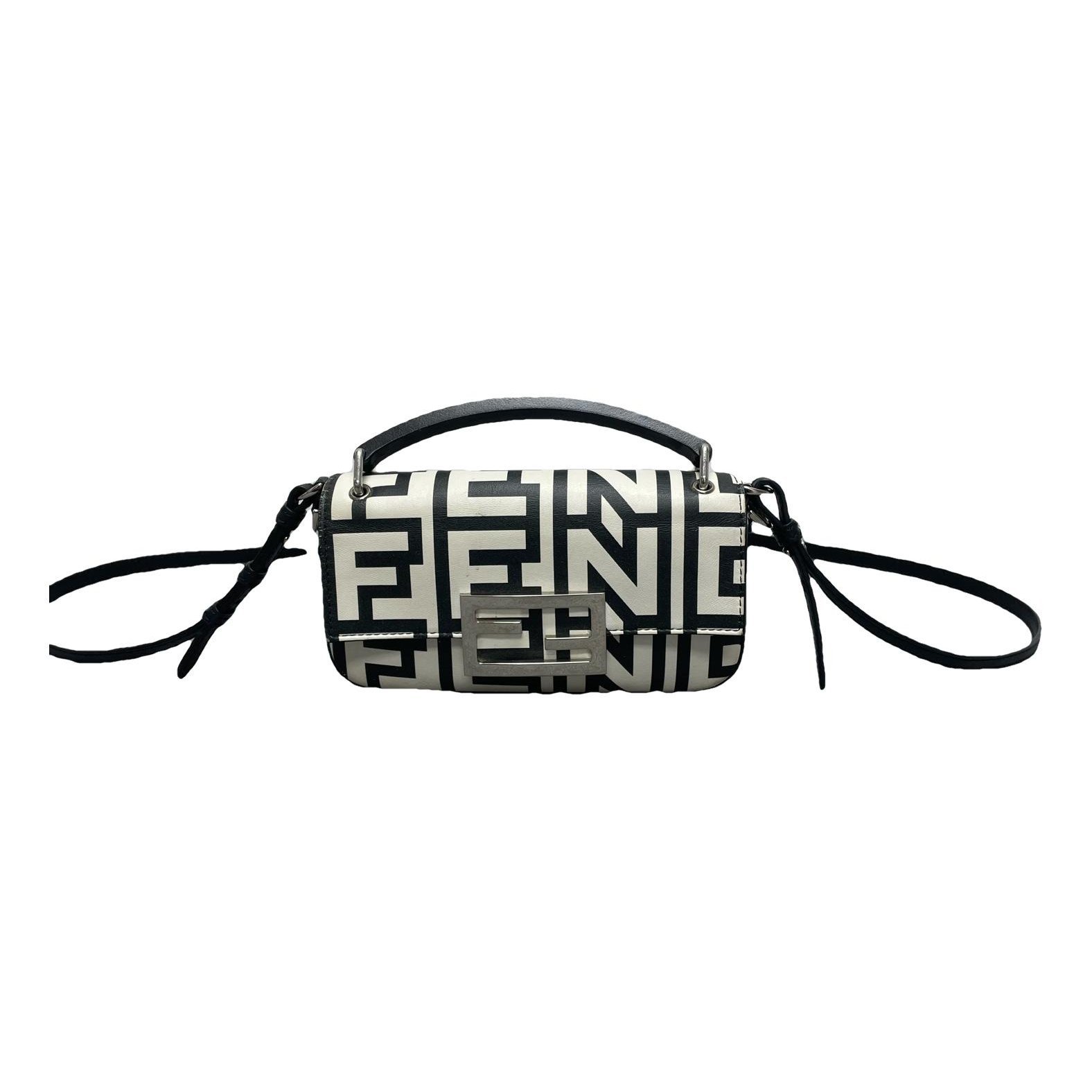 Baguette leather handbag