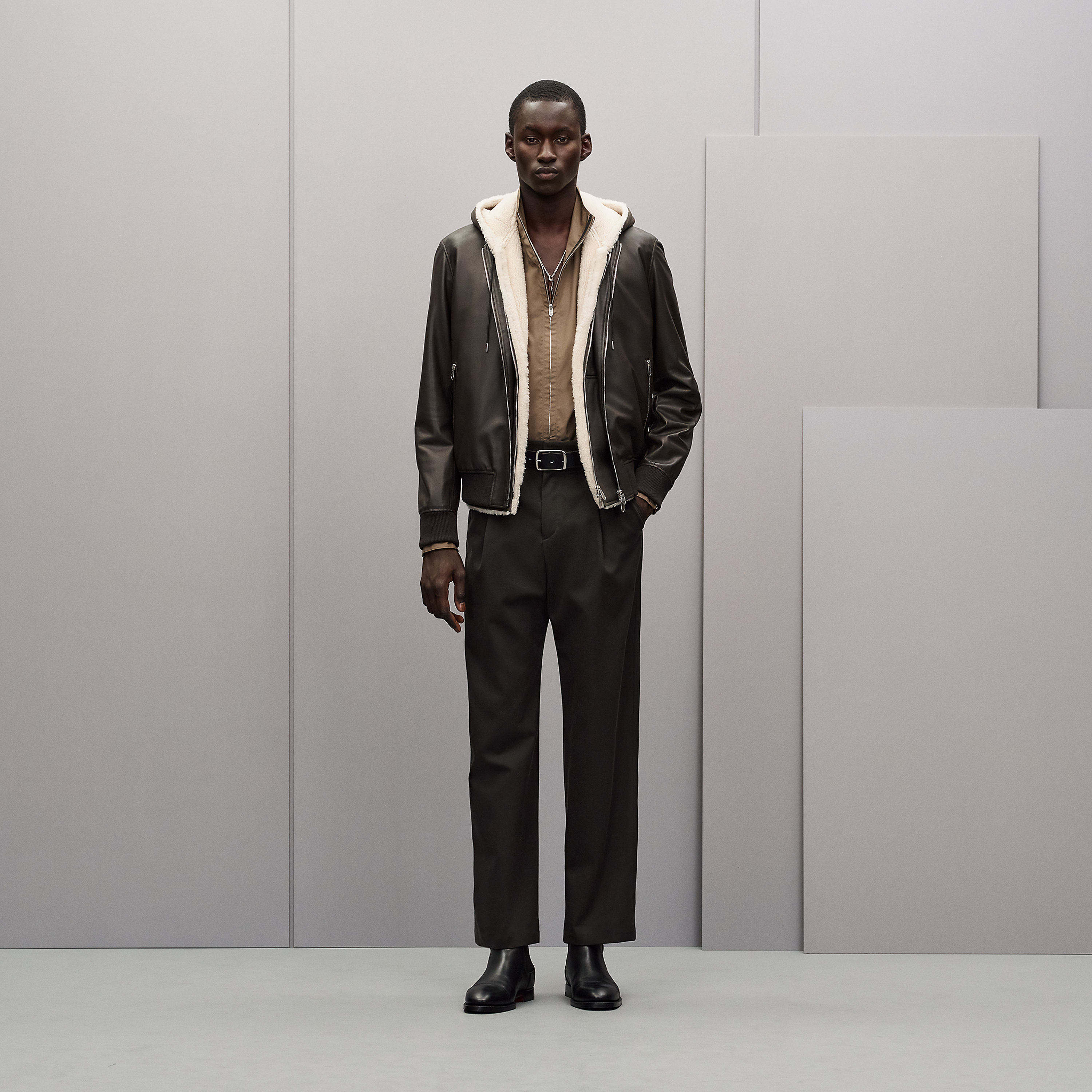 Hooded rib-trim jacket