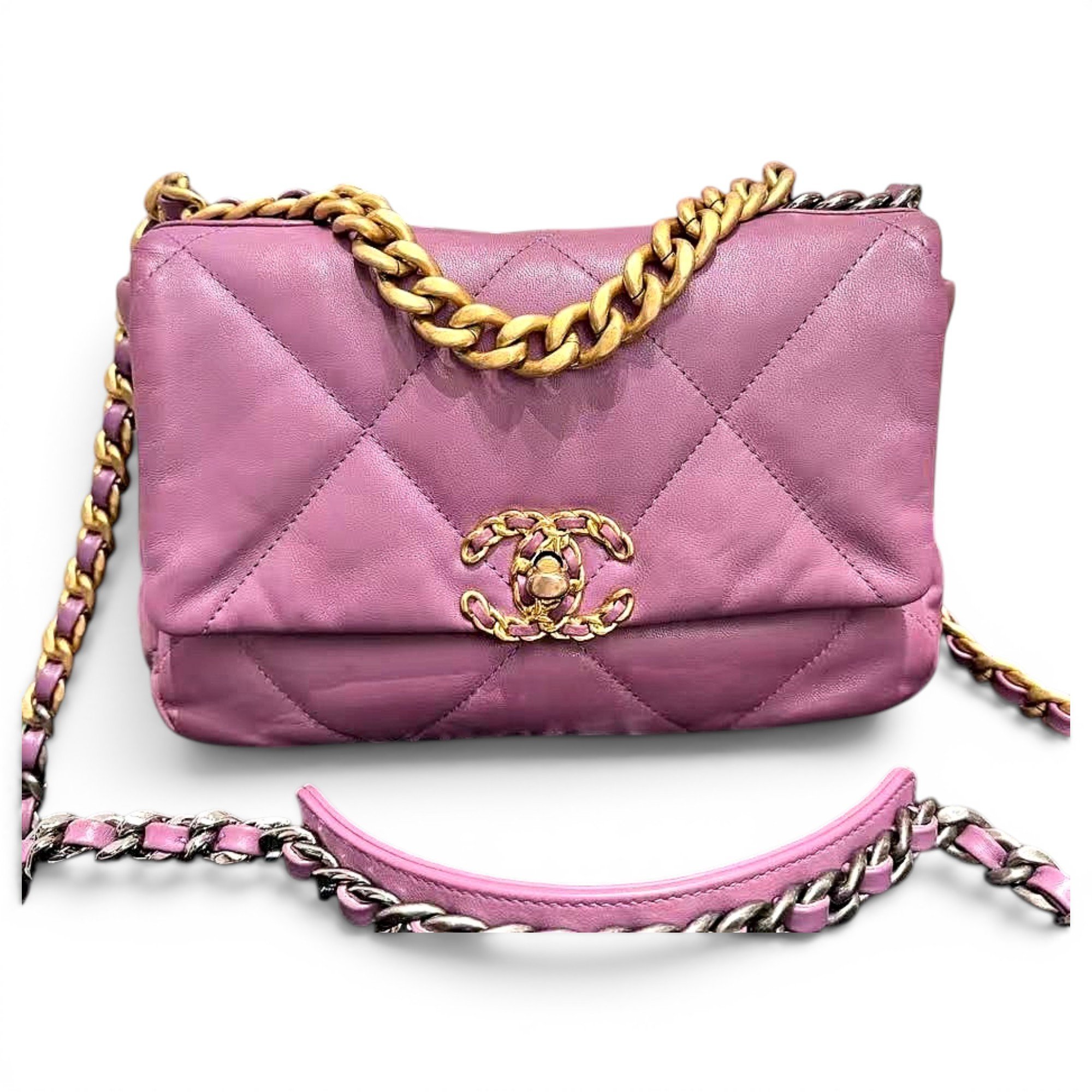 Chanel 19 leather handbag