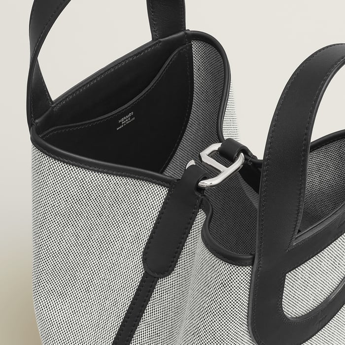 Hermès In-the-loop 23 Bag