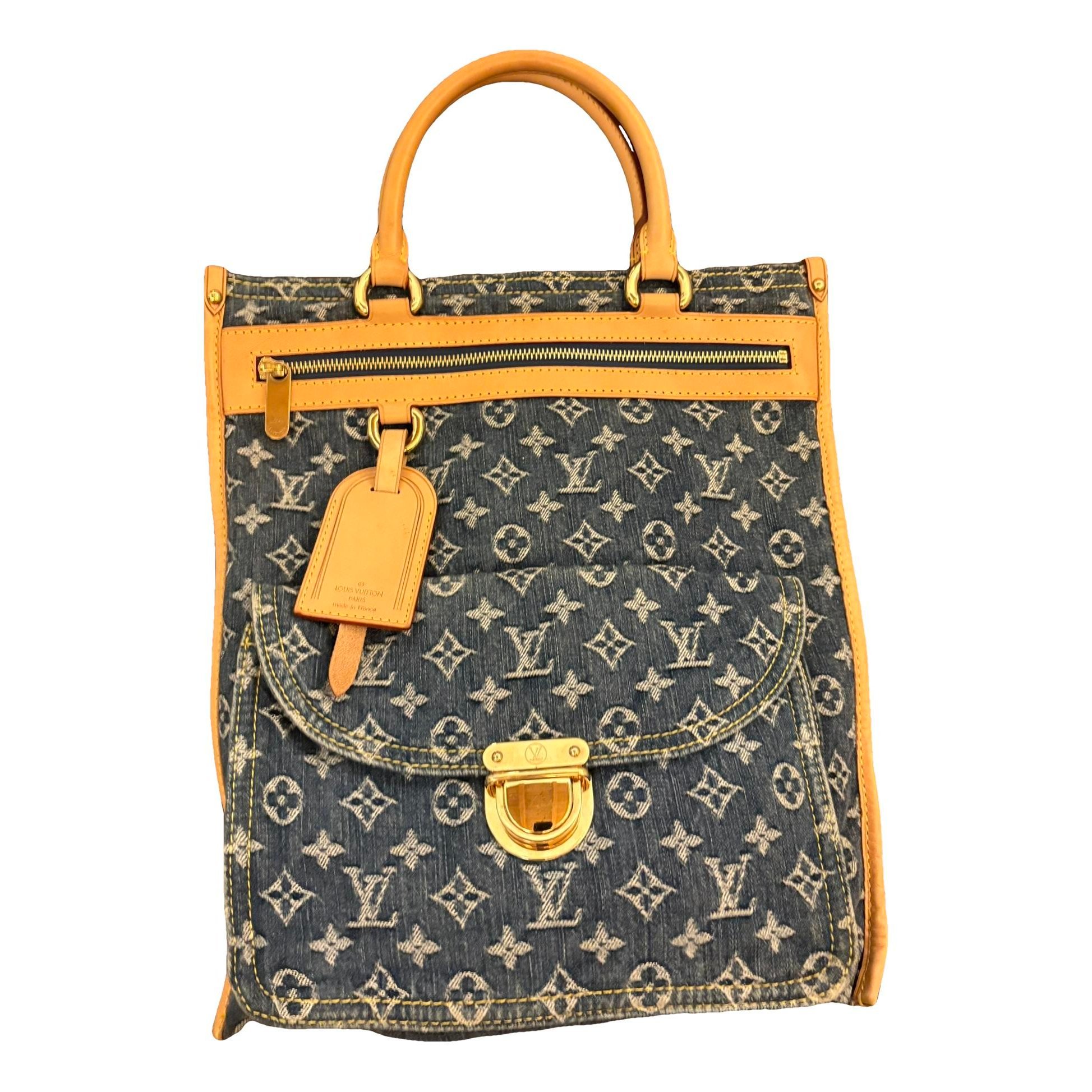 Plat handbag