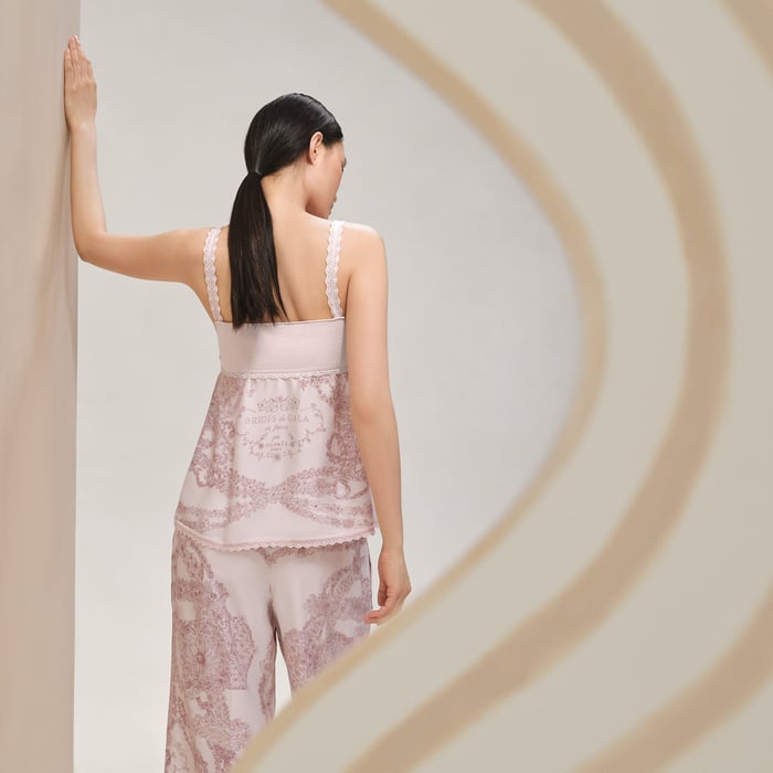 Rose Pâle "Brides De Gala En Fleurs" Sleeveless Twillaine Knit Nightgown