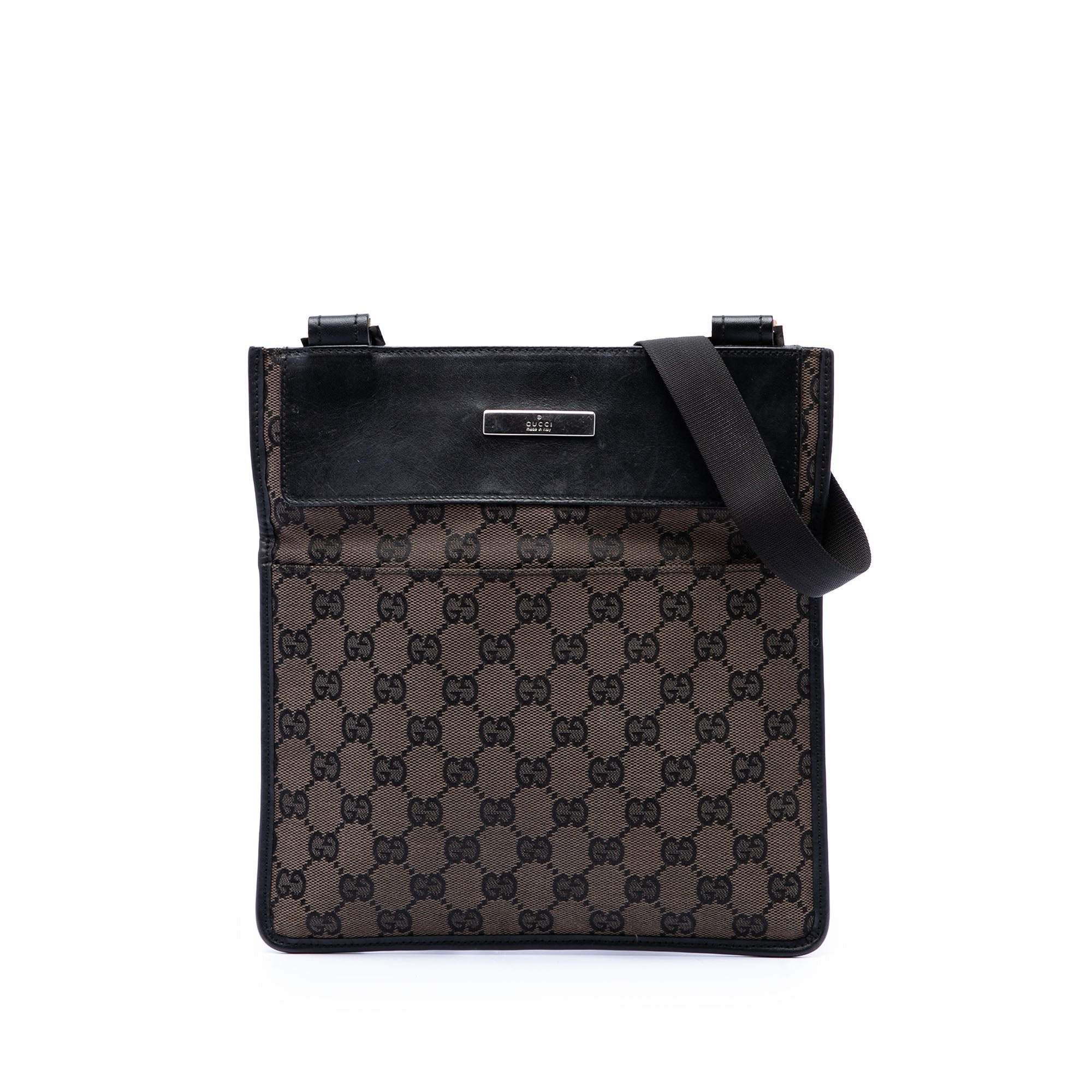 Gucci B leather handbag