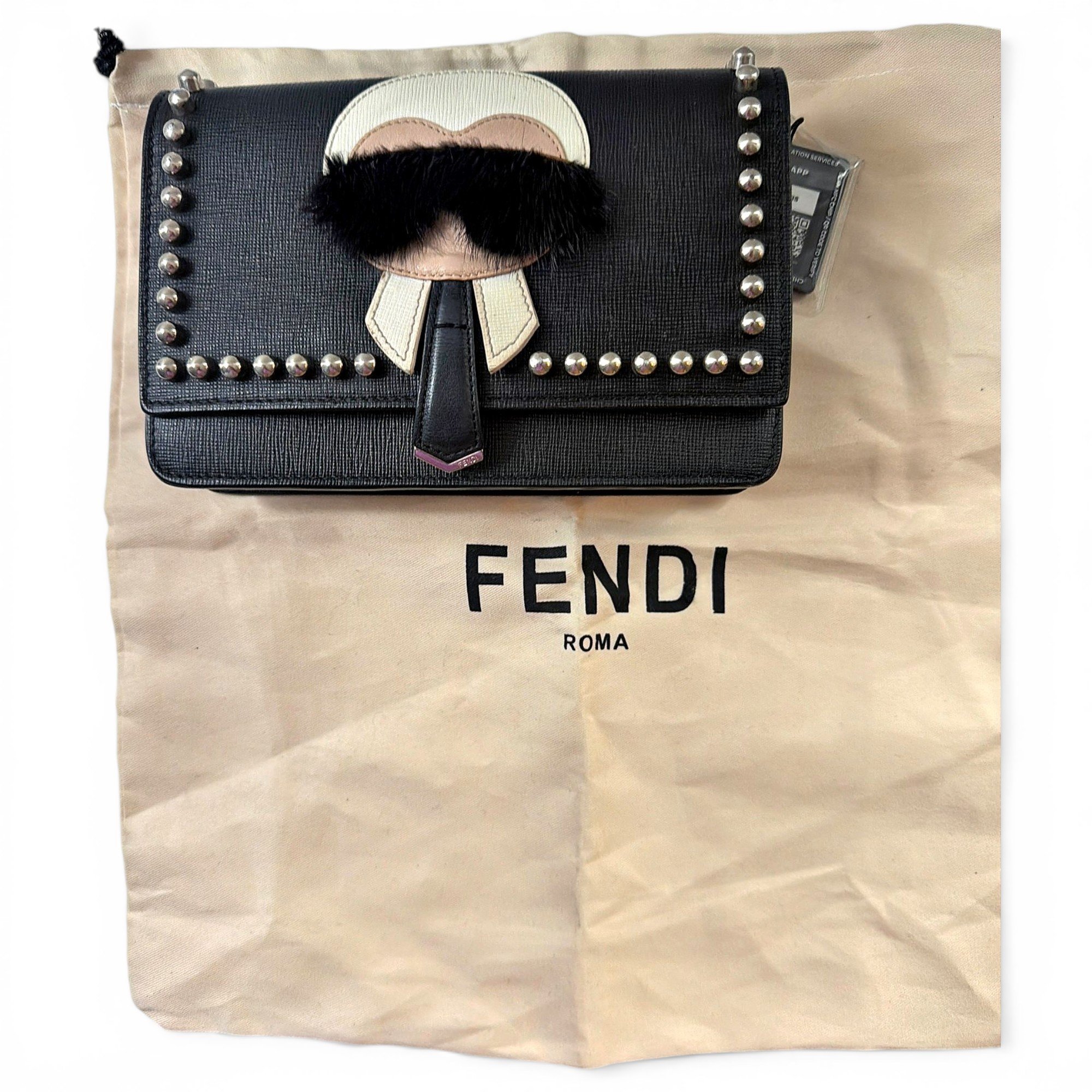Baguette leather handbag