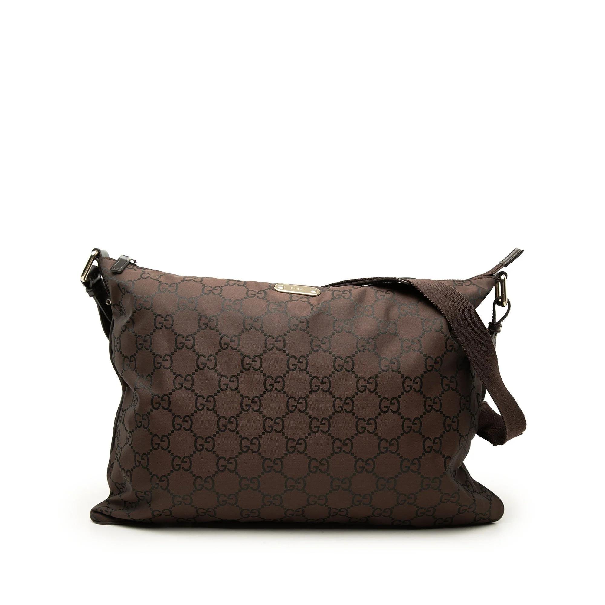 Gucci B leather crossbody bag