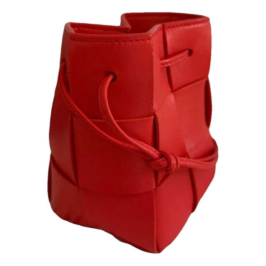 Cassette Bucket leather crossbody bag