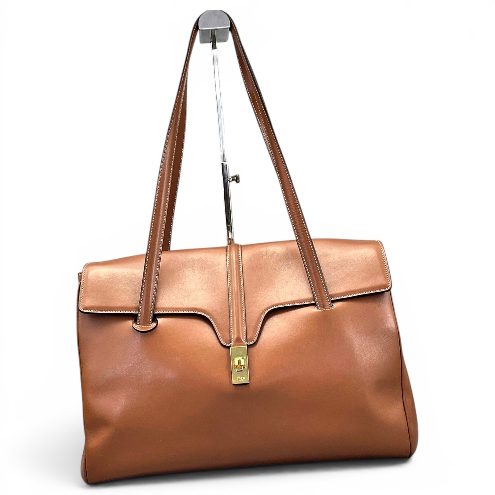 Sac 16 leather handbag