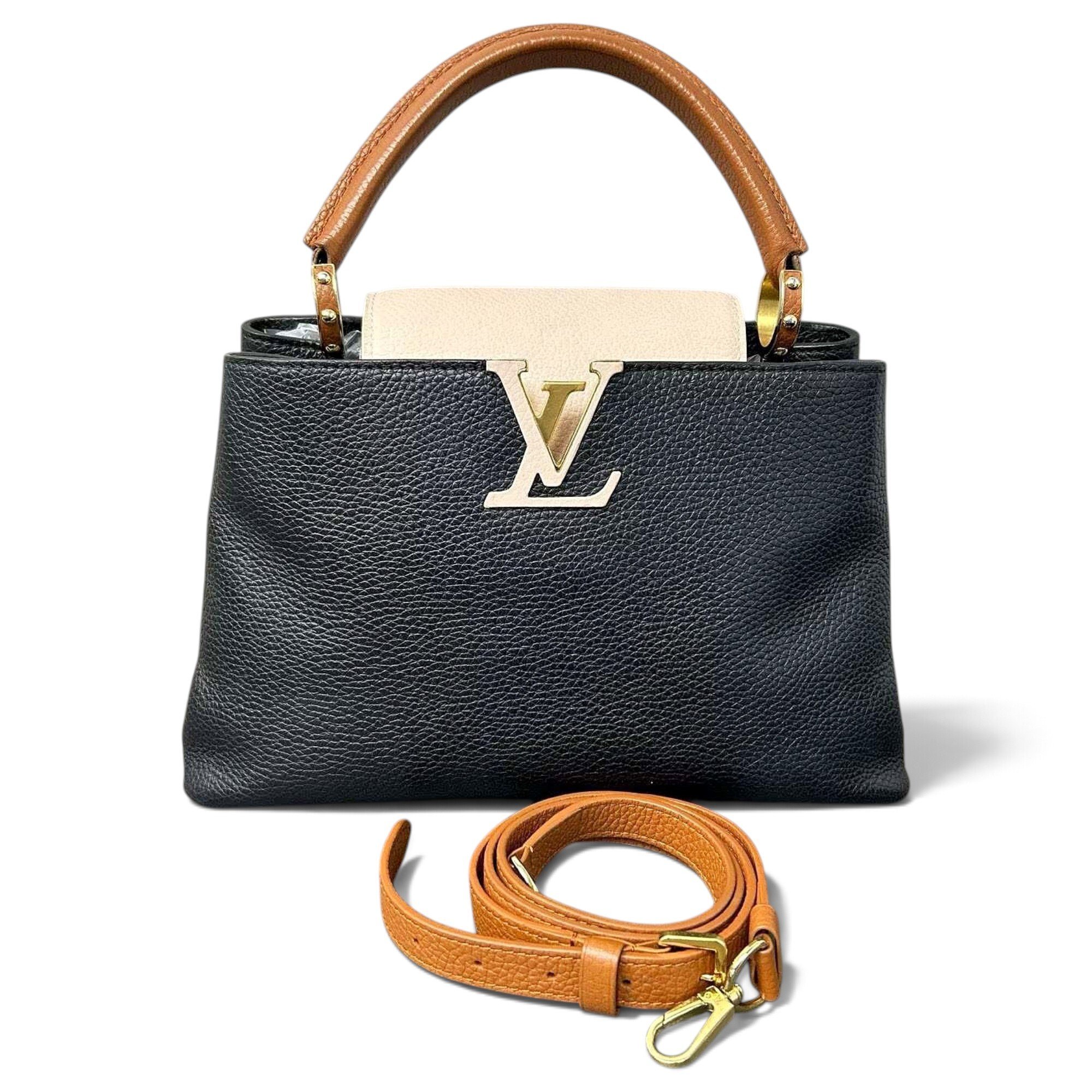 Capucines leather handbag