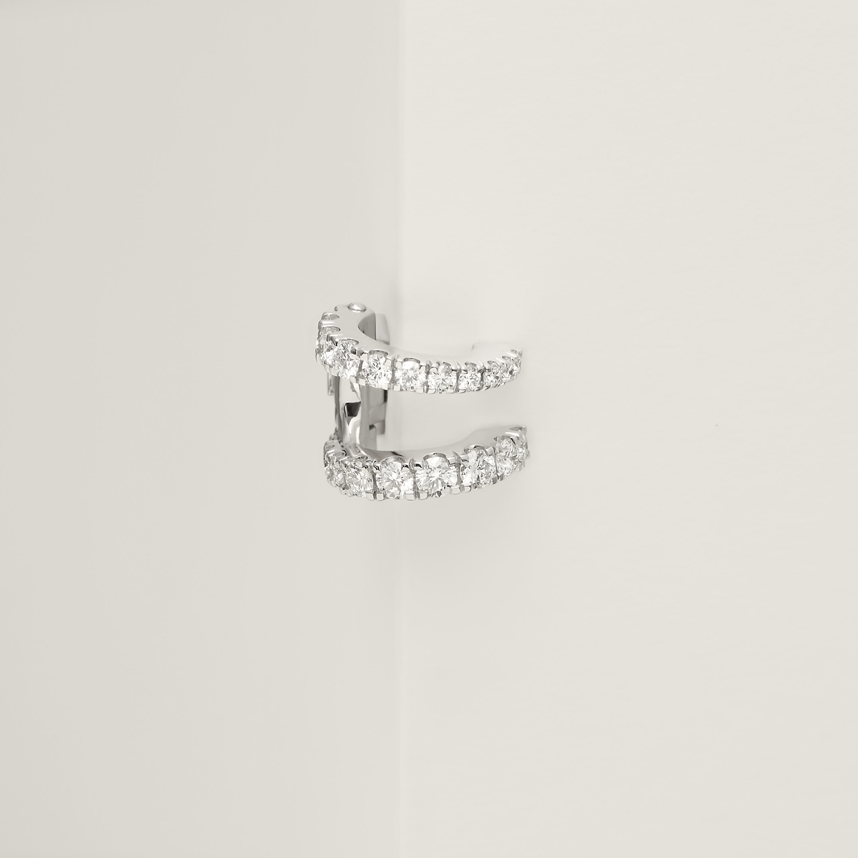 Crescendo single ear cuff
