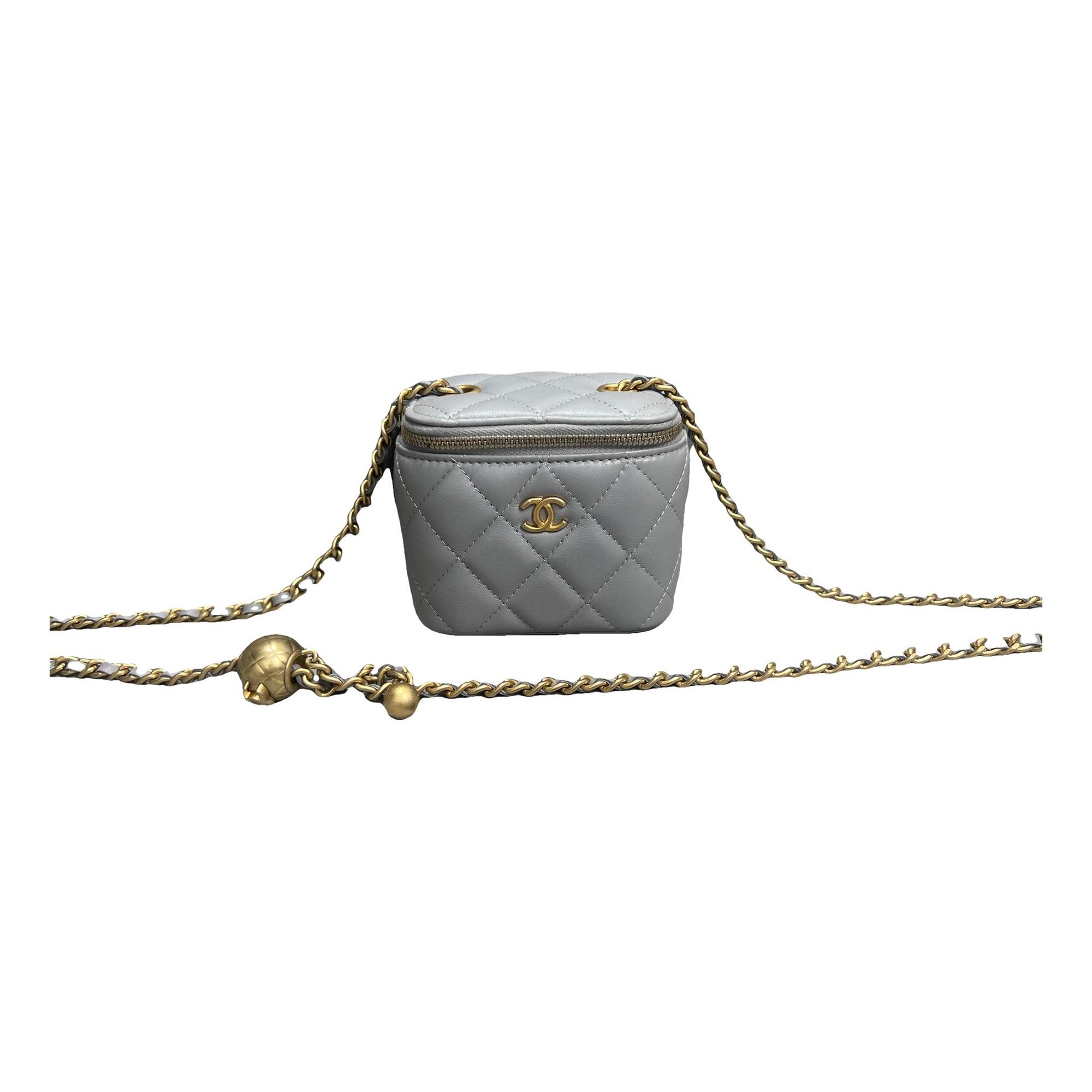 Trendy CC Vanity leather handbag