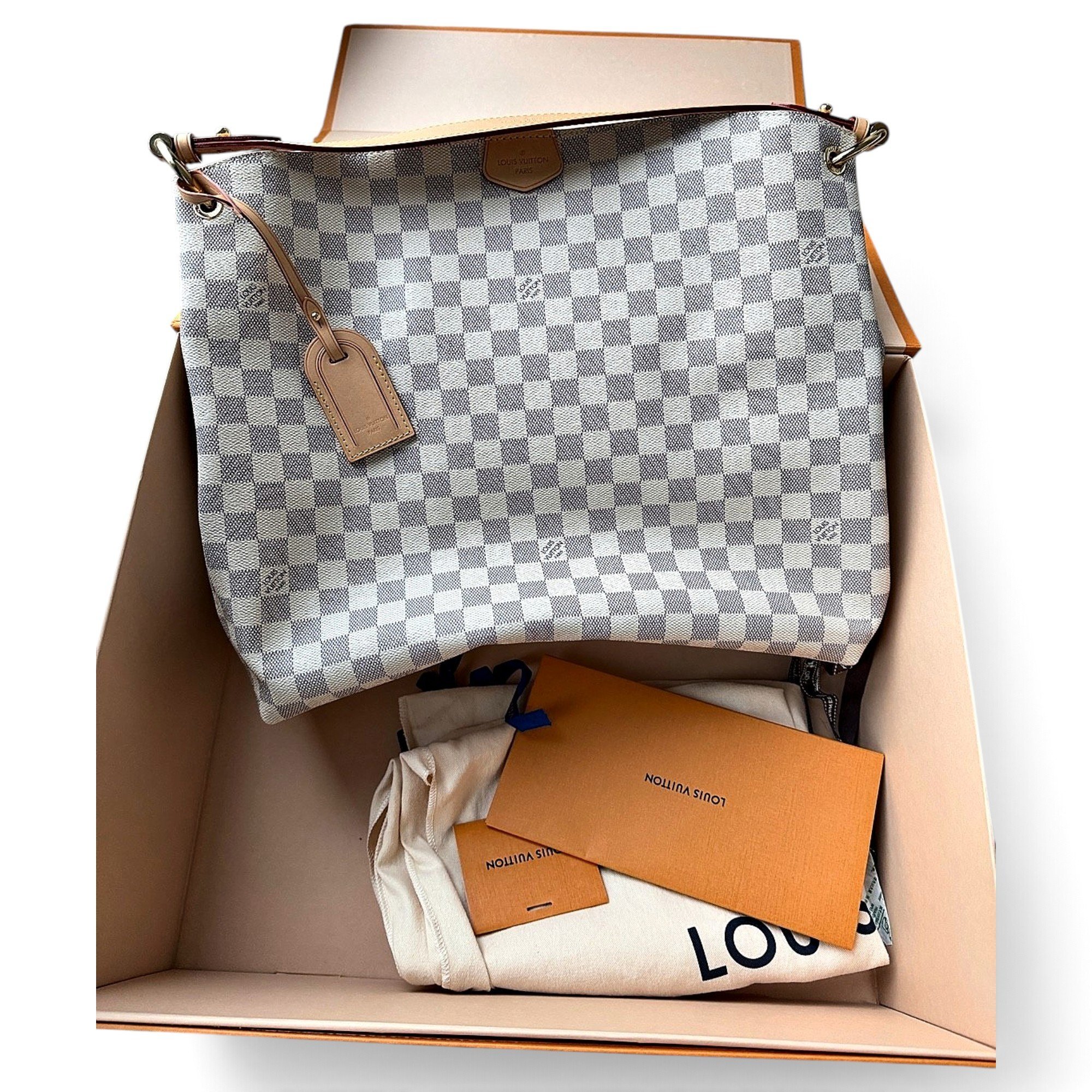 Louis Vuitton Graceful leather handbag