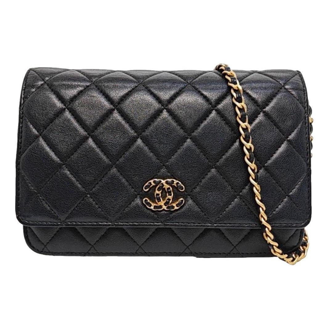 Wallet On Chain Chanel 19 leather handbag