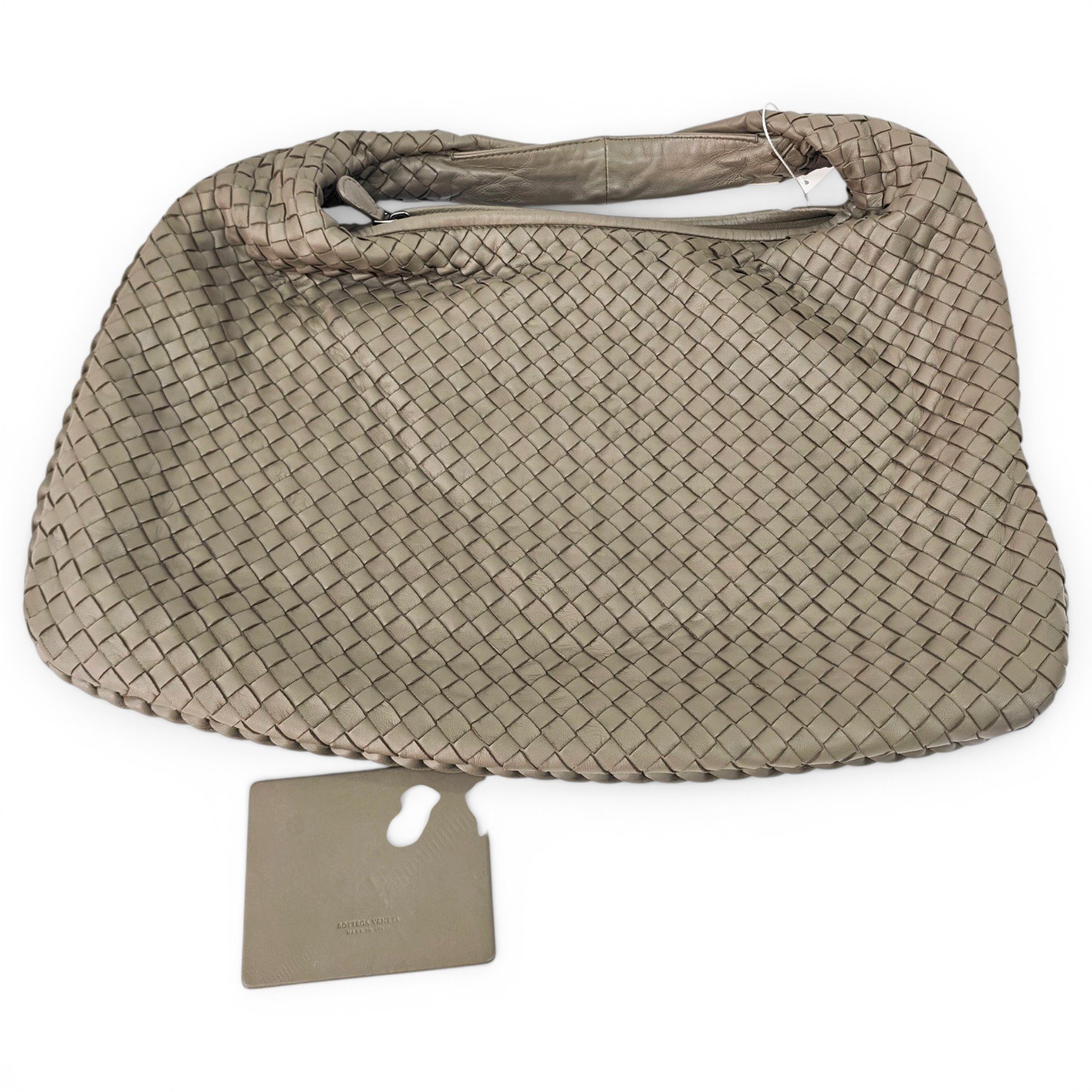 Veneta leather handbag