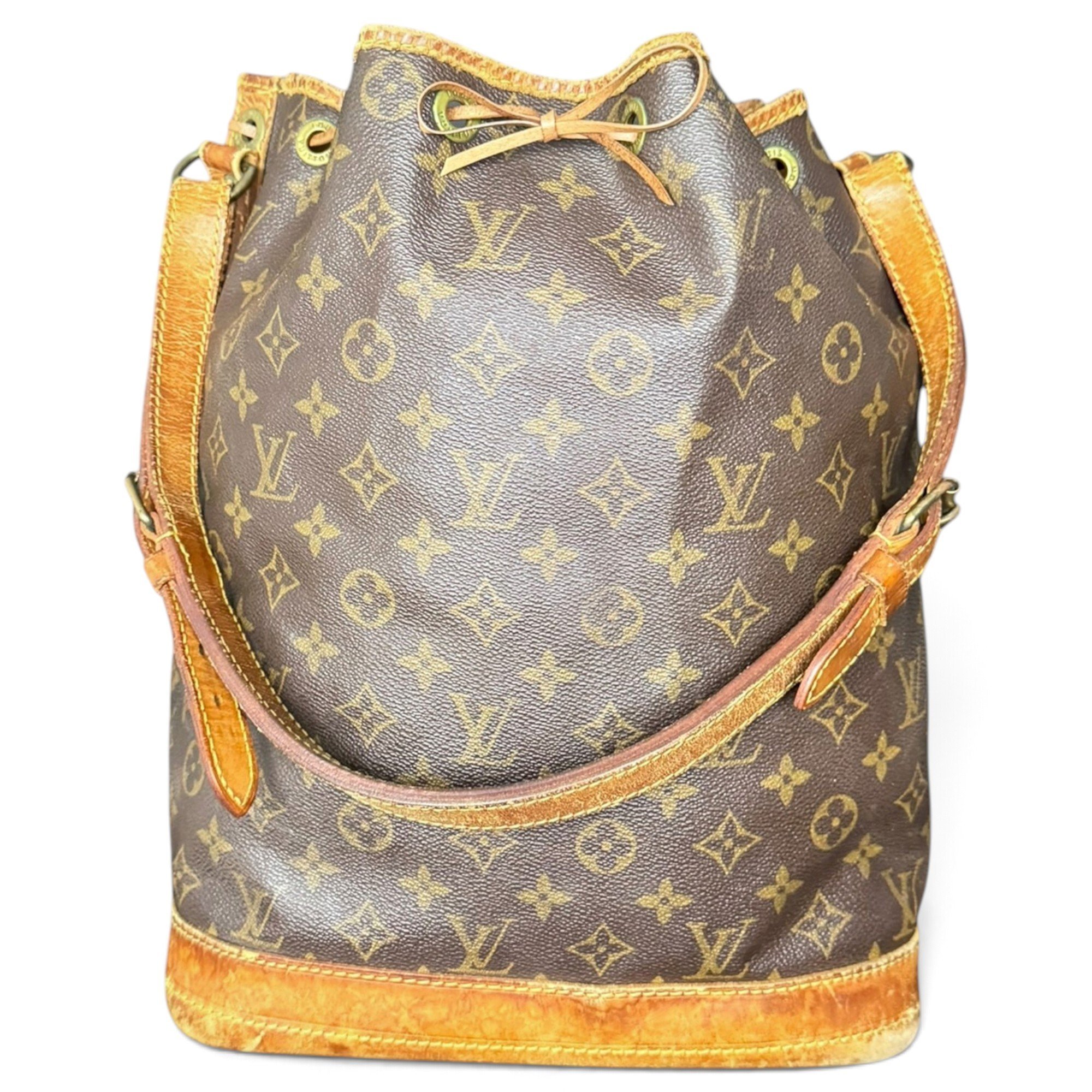 Noé leather handbag