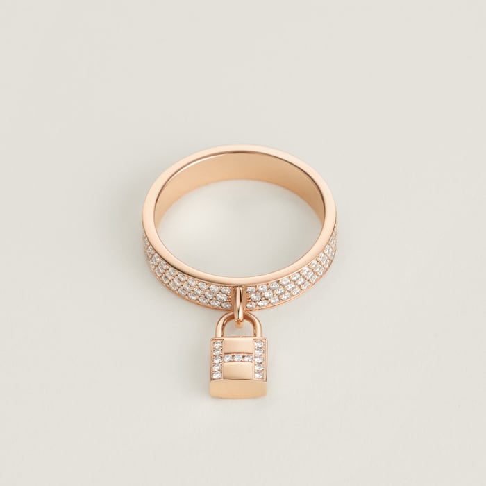 Sans Coloris Kelly Clochette Ring, Medium Model
