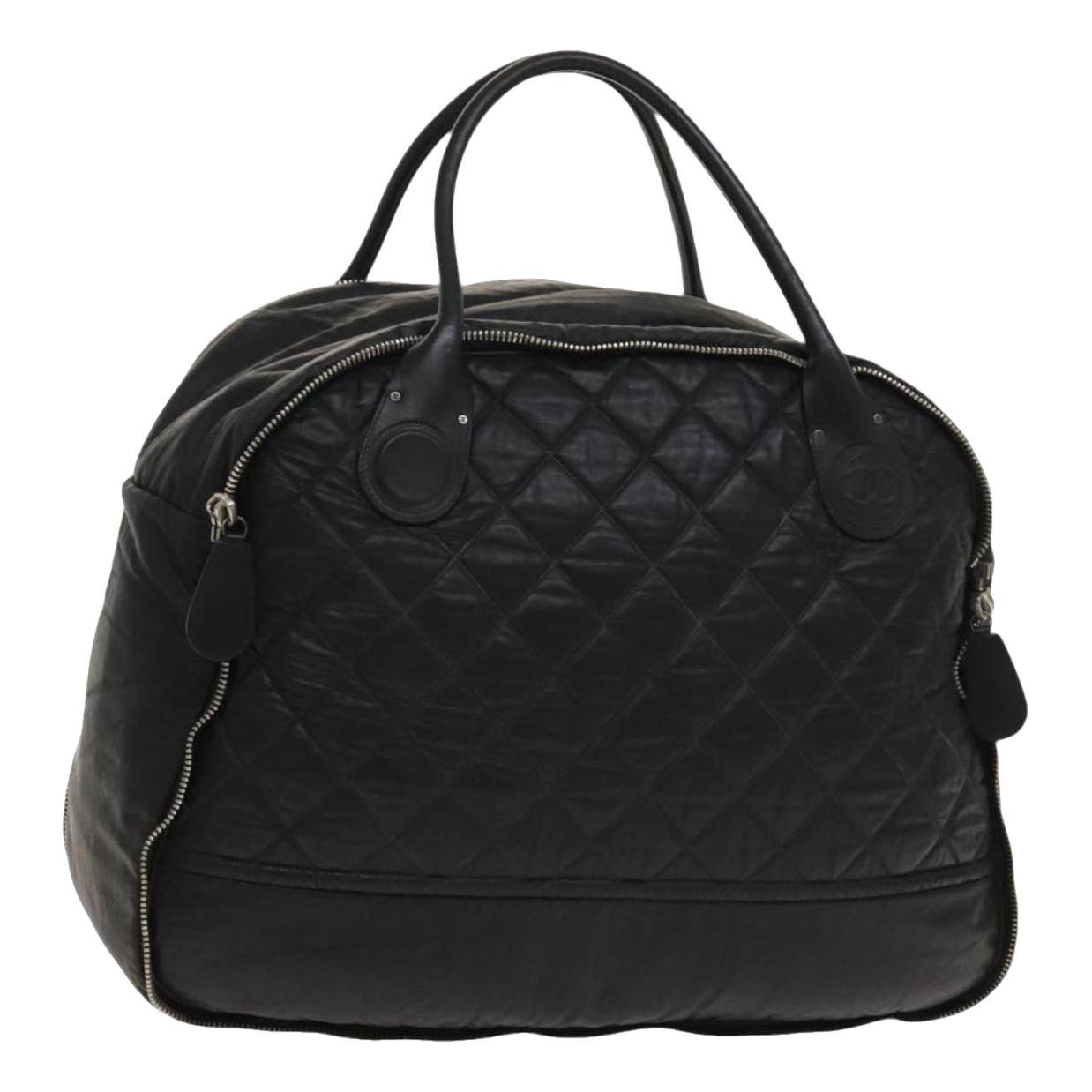 Leather travel bag