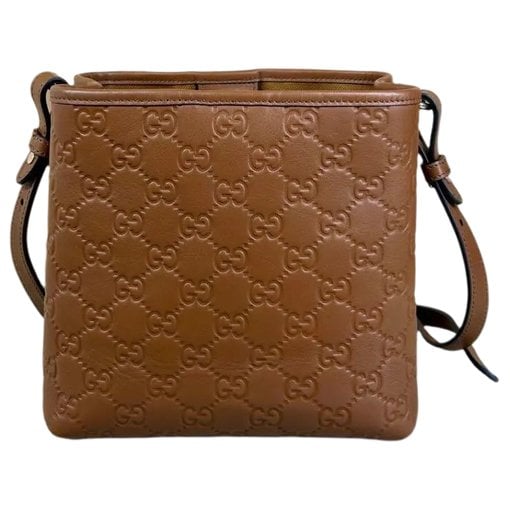 Leather crossbody bag